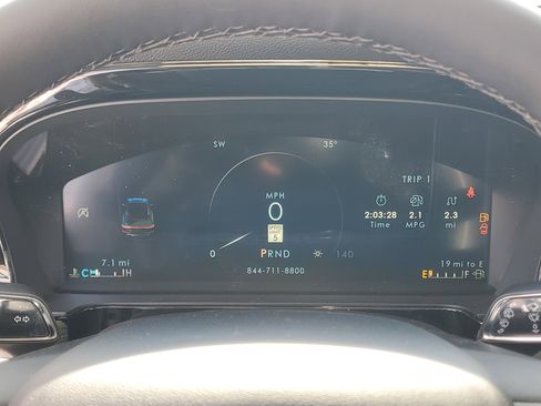 New 2026 Lincoln Corsair Premiere image 19