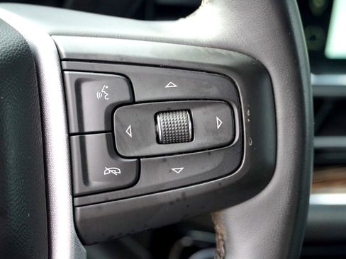 Used 2024 GMC Sierra 1500 SLE image 19