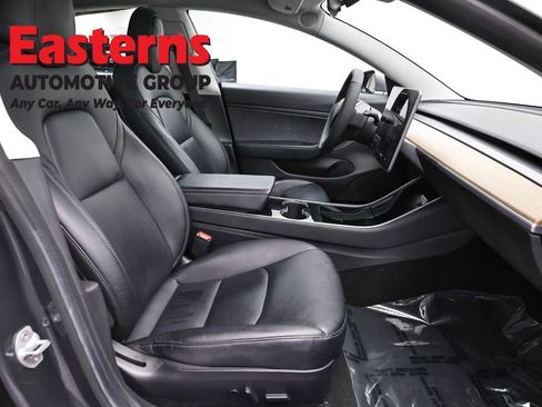 Used 2019 Tesla Model 3 Standard Range Plus RWD image 18