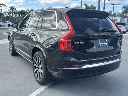 New 2025 Volvo XC90 B6 Plus w/ Protection Package Premier image 10