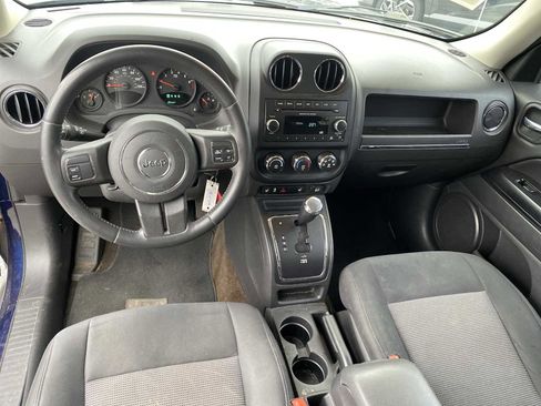 Used 2013 Jeep Patriot Latitude image 11