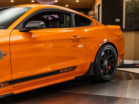 Used 2020 Ford Mustang GT Premium w/ GT Performance Package RWD image 30