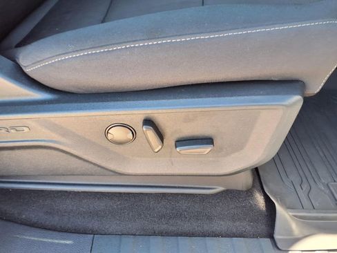 Used 2025 Ford F150 XLT w/ Equipment Group 302A MID image 14