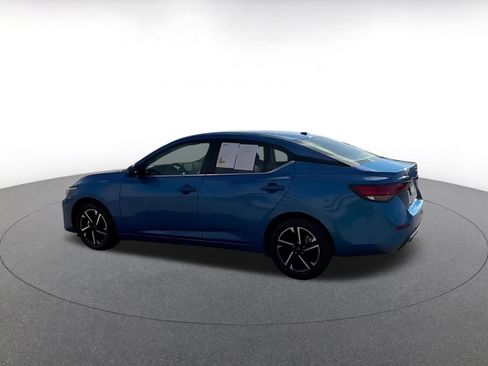 Used 2025 Nissan Sentra SV image 10