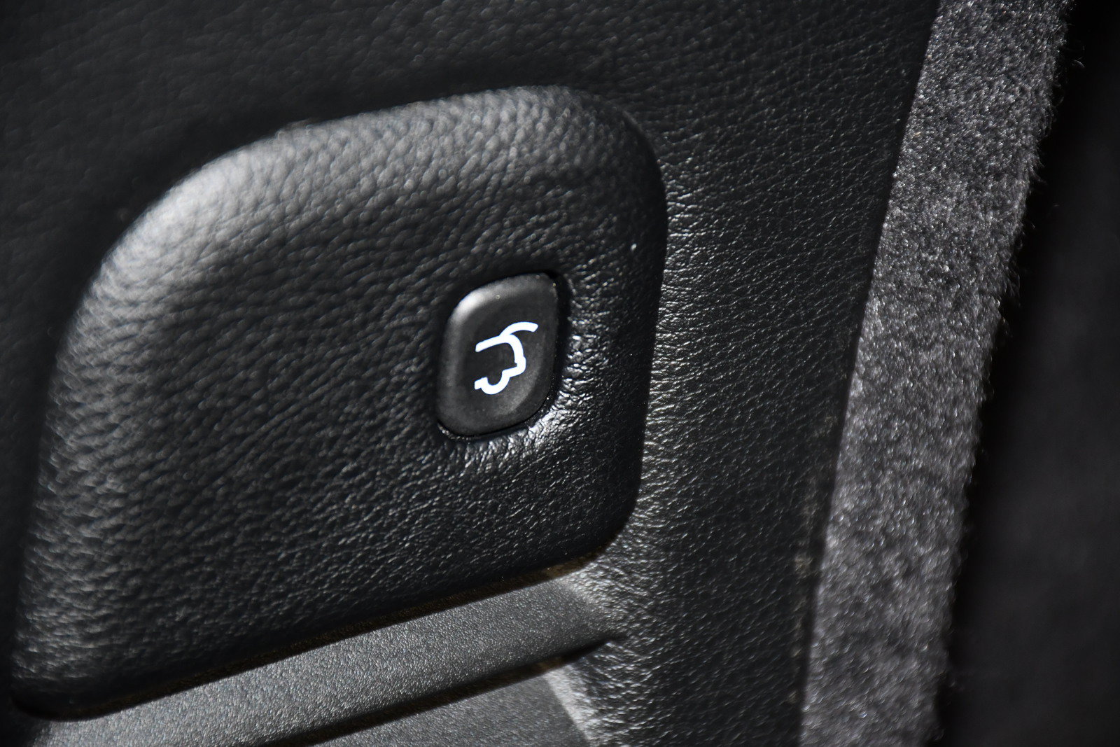 Used 2025 Dodge Durango GT AWD/4WD image 47