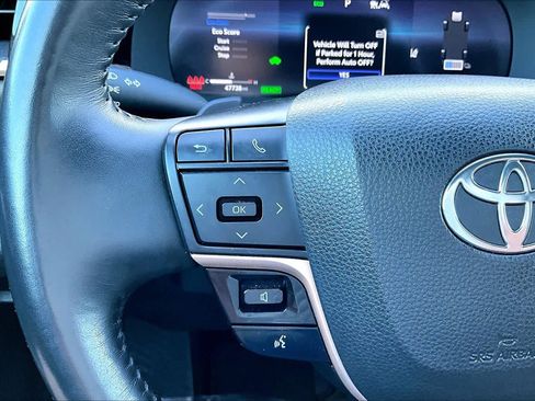 Used 2023 Toyota Crown Platinum w/ Carpet Mat Package (TMS) AWD/4WD image 23