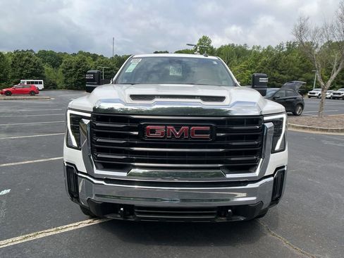 New 2024 GMC Sierra 3500 Pro w/ Convenience Package image 2