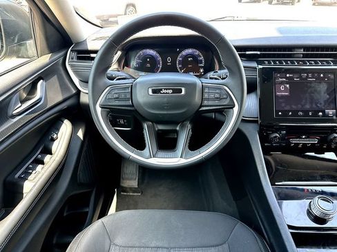 Used 2023 Jeep Grand Cherokee L Laredo RWD image 22