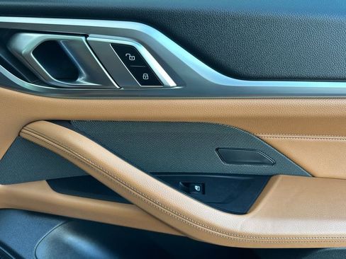 Used 2022 BMW i4 eDrive40 image 18