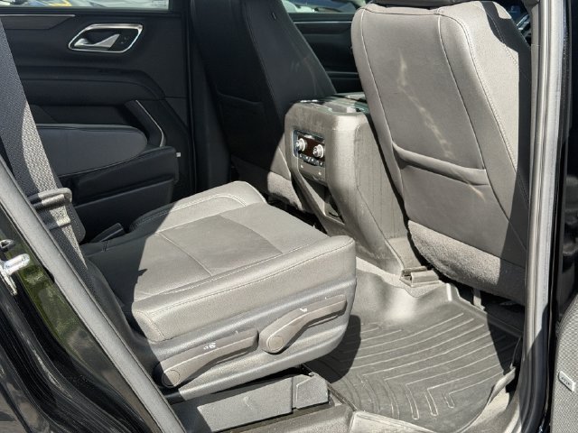 Used 2022 Chevrolet Tahoe LT w/ Luxury Package AWD/4WD image 20