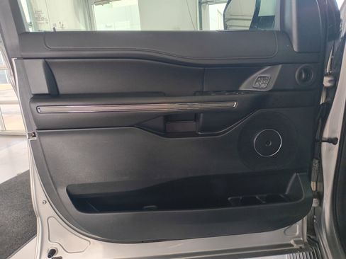 Used 2020 Ford Expedition Max XLT w/ Equipment Group 202A image 18