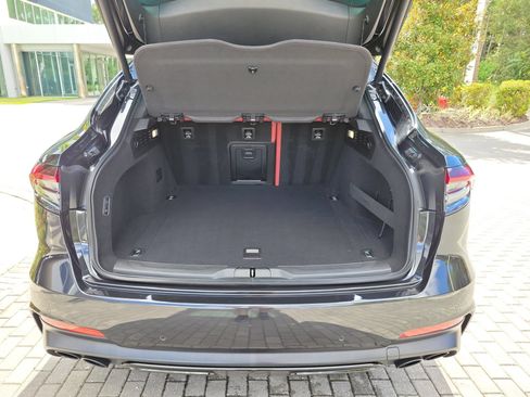 Used 2022 Maserati Levante GT AWD/4WD image 14