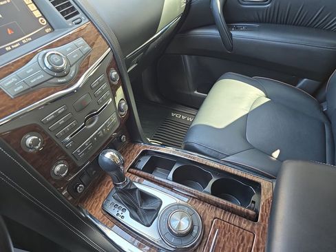 Used 2019 Nissan Armada Platinum AWD/4WD image 29
