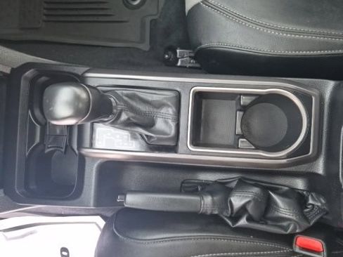 Used 2022 Toyota Tacoma SR5 image 23