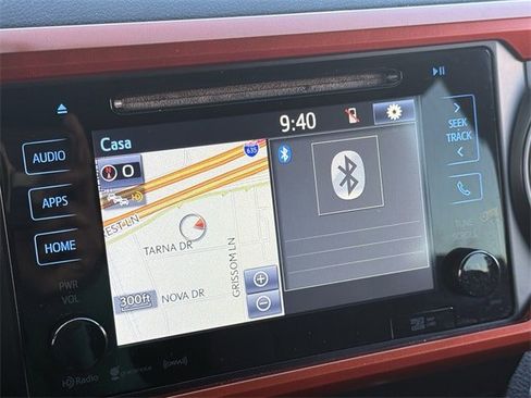 Used 2016 Toyota Tacoma TRD Off-Road image 19