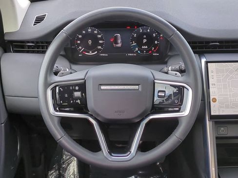 Used 2025 Land Rover Discovery Sport S image 23