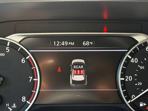 Used 2023 Nissan Rogue SV AWD/4WD image 19