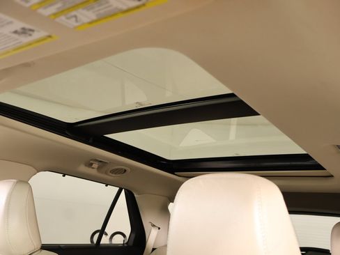 Used 2020 Ford Explorer Limited RWD image 18