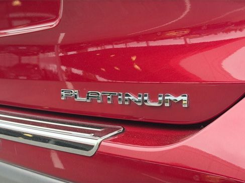 Used 2022 Toyota Highlander Platinum AWD/4WD image 37