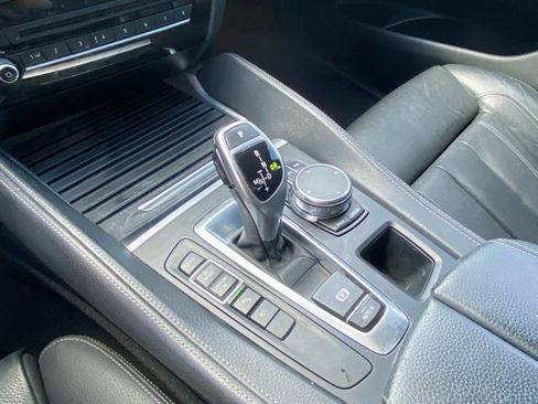 Used 2019 BMW X6 sDrive35i w/ M Sport Package image 23