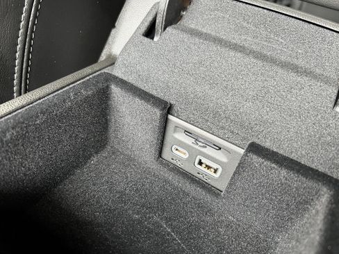 Used 2024 Cadillac XT6 Sport w/ Technology Package image 35