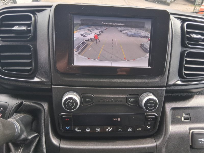 Used 2023 RAM ProMaster 2500 FWD image 12