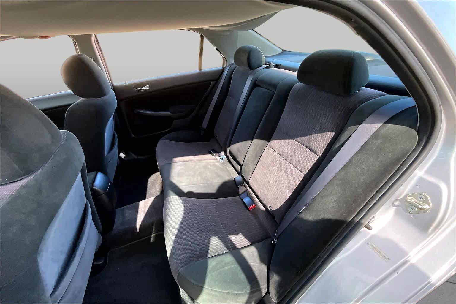 Used 2005 Honda Accord LX image 20