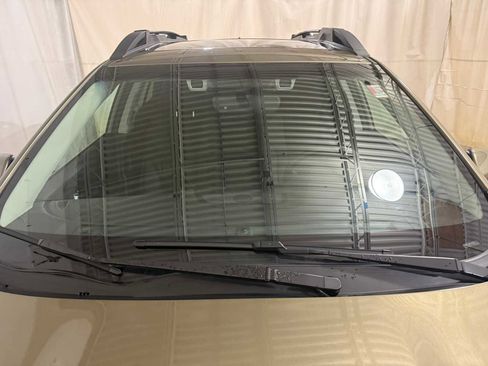 Used 2021 Subaru Outback Premium image 14