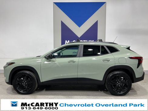 Used 2025 Chevrolet Trax ACTIV w/ Driver Confidence Package image 8