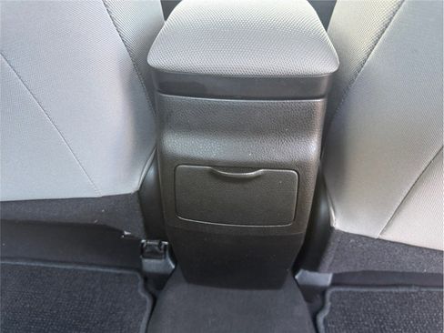 Used 2016 Toyota Corolla LE FWD image 35