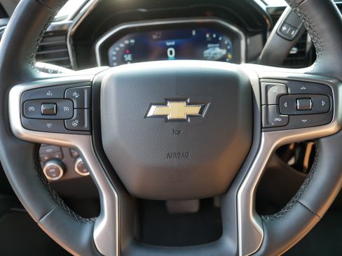 Used 2023 Chevrolet Silverado 1500 LT AWD/4WD image 25