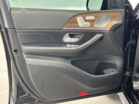 Certified 2025 Mercedes-Benz GLE 450 4MATIC image 10