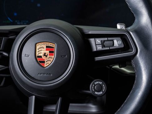 Certified 2024 Porsche Cayenne Coupe image 19