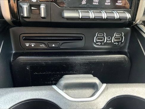Used 2019 RAM 1500 Laramie AWD/4WD image 26