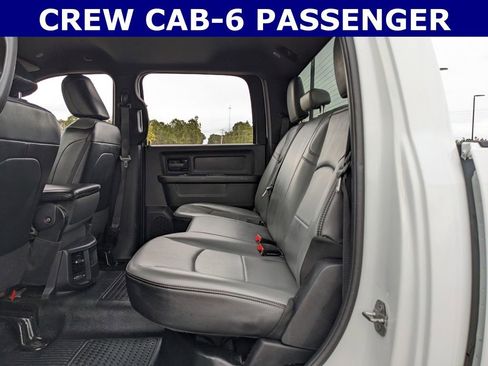 Used 2022 RAM 2500 Tradesman w/ Chrome Appearance Group image 14