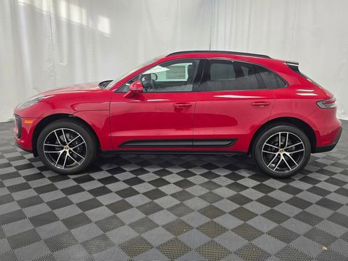 New 2026 Porsche Macan image 2