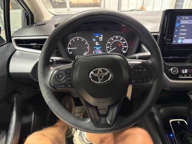 Used 2023 Toyota Corolla LE FWD image 12
