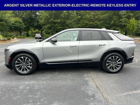 Used 2025 Cadillac Lyriq Sport w/ LPO, Floor Liner Package AWD/4WD image 11