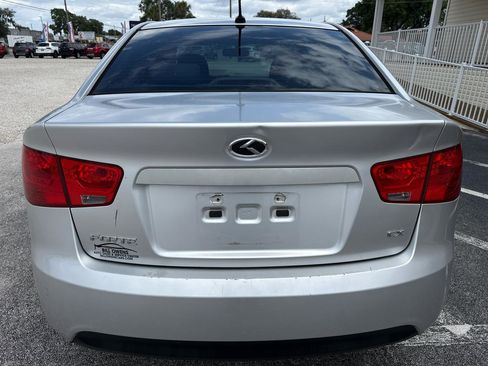 Used 2010 Kia Forte EX FWD image 4