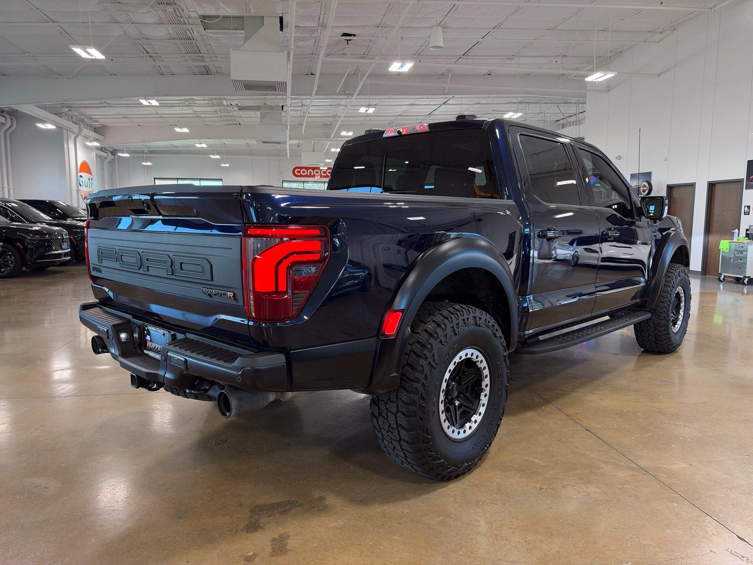 Used 2024 Ford F150 Raptor w/ Equipment Group 803A Raptor R AWD/4WD image 9