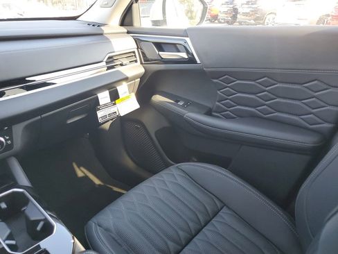 New 2026 Mitsubishi Outlander SEL AWD/4WD image 8