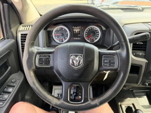 Used 2018 RAM 2500 Tradesman w/ Chrome Appearance Group AWD/4WD image 29
