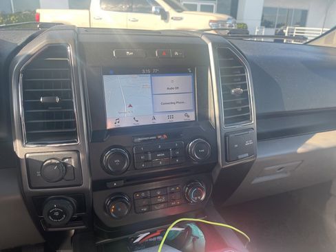 Used 2018 Ford F150 XLT w/ Equipment Group 302A Luxury image 13