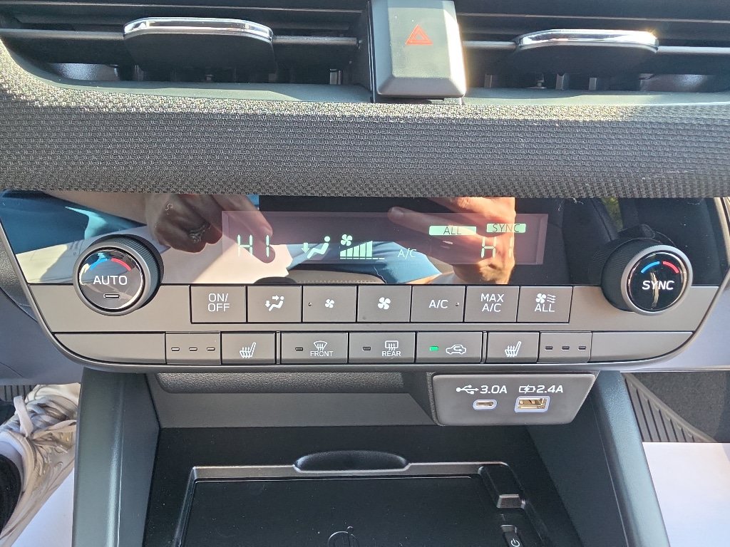 New 2026 Subaru Outback Limited AWD/4WD image 38