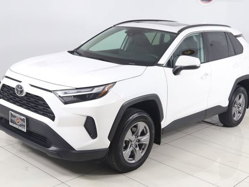 Used 2024 Toyota RAV4 XLE w/ Convenience Package AWD/4WD image 21