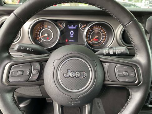 Certified 2022 Jeep Wrangler Unlimited Sport AWD/4WD image 17
