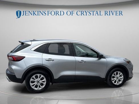 Certified 2024 Ford Escape Active FWD image 3