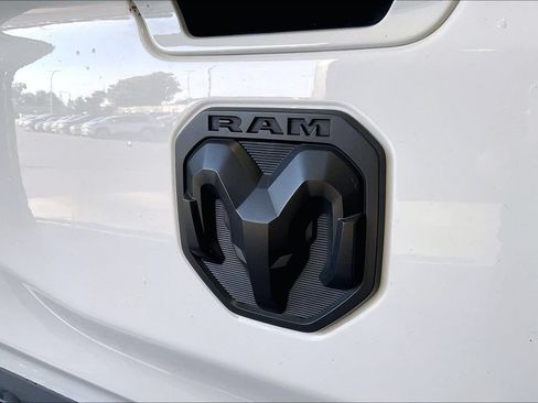 Used 2021 RAM 1500 Big Horn AWD/4WD image 38