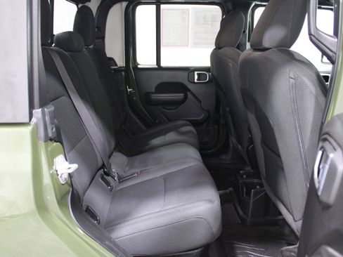 Used 2023 Jeep Gladiator Willys image 26