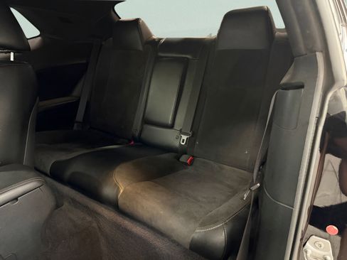 Used 2016 Dodge Challenger R/T Scat Pack w/ Leather Interior Group image 15